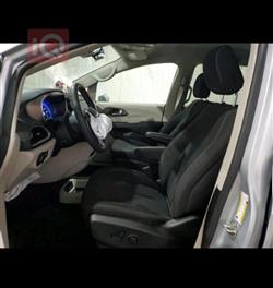 كرايسلر جراند فوياجر